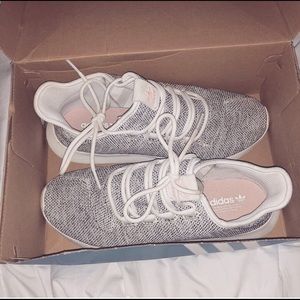 Women’s Adidas Tubular Shadow W (White/Grey/Coral)